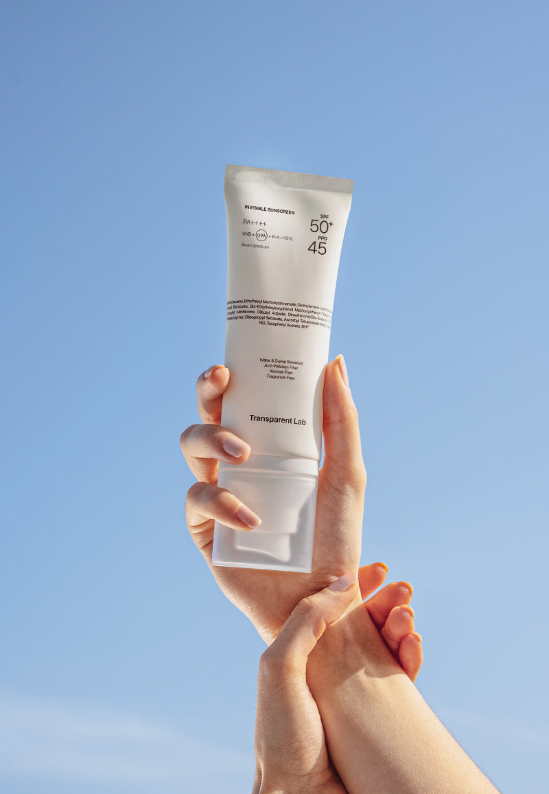 Suncreen Model Invisible Sunscreen SPF50+ I Transparent Lab – NICHE BEAUTY LAB